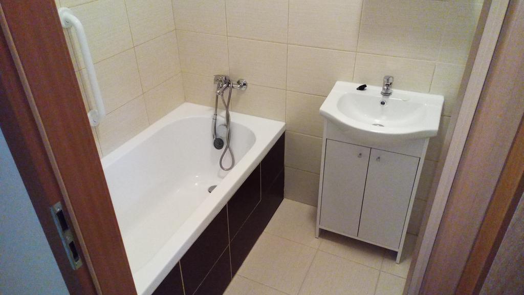 Aparthotel Usmev Ostrava Kültér fotó